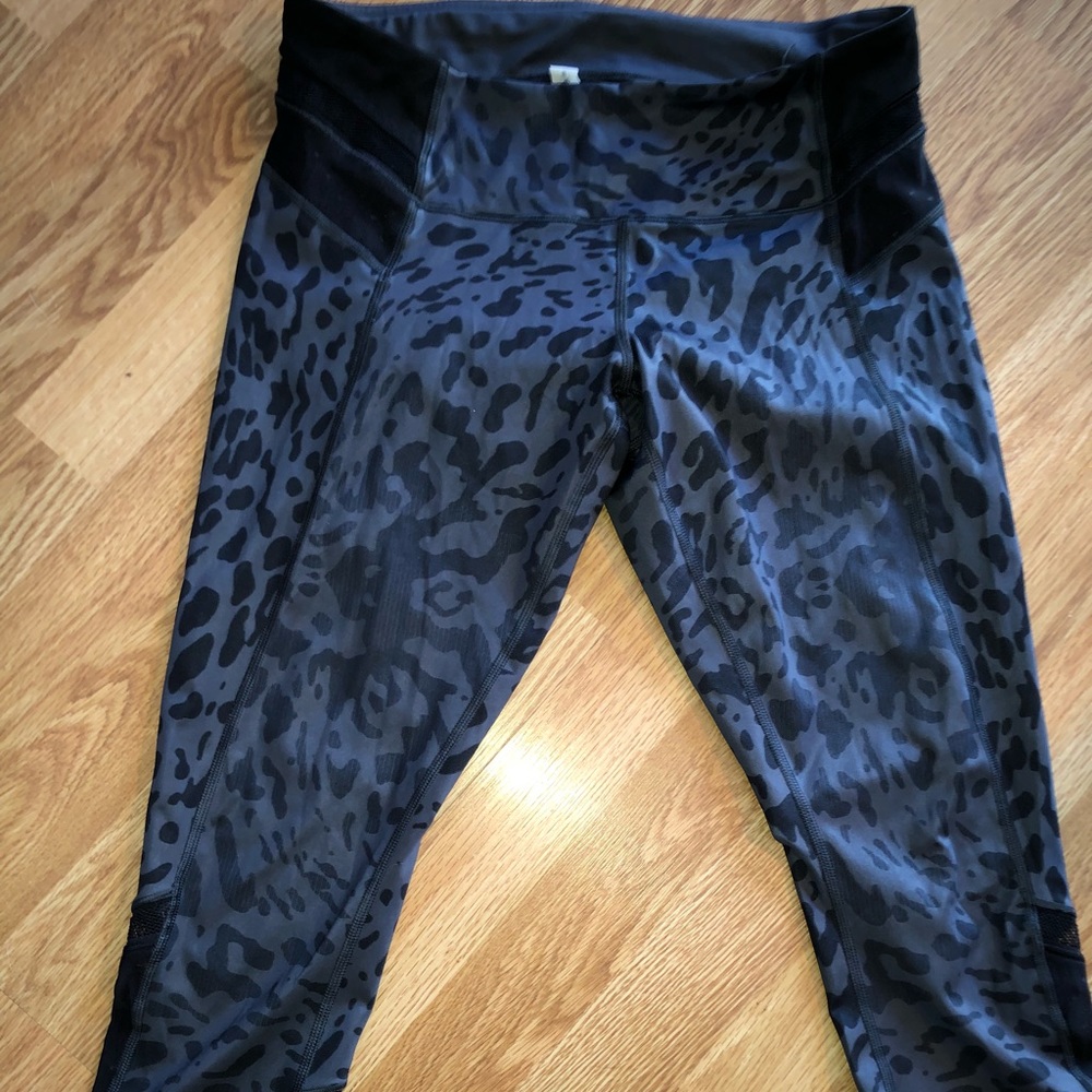 Lululemon crop